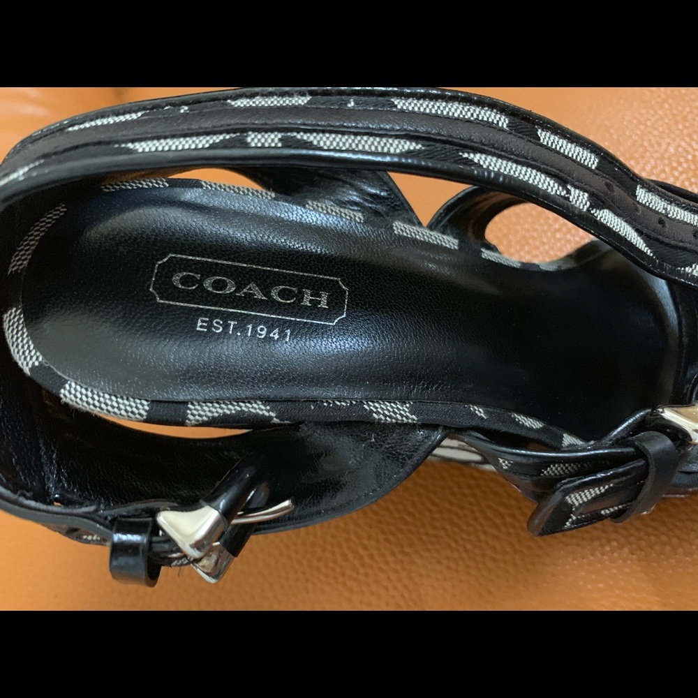 Nice Coach Shoes - Picture 3 of 3